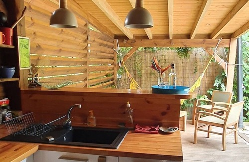 Riviere-Salee House | Charming bungalow with private pool