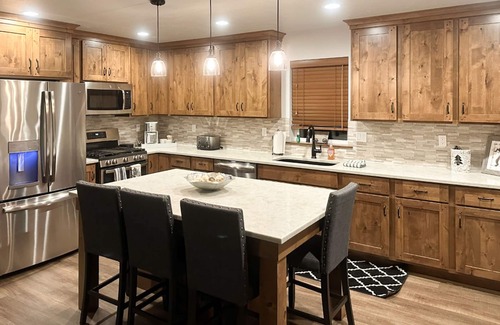 Dover Bay House | Charming bungalow near the lake with fireplace, central AC, & washer/dryer