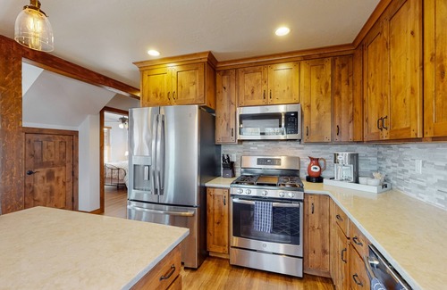 Dover Bay House | Charming bungalow near the lake with fireplace, central AC, & washer/dryer