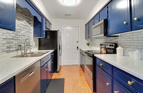 Garden City House | Charming Bungalow Near Downtown Historic Savannah