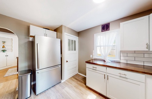 Garden District House | Charming bungalow near downtown with WiFi & AC - walk everywhere