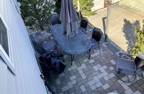 Ocean Beach III House | π Charming Bungalow with Loft - CLOSE TO THE BEACH! Sleeps 4-5