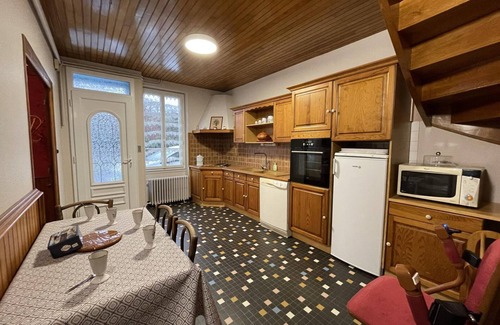 Ferrieres-sur-Sichon Cottage | Charming Cottage with Modern Amenities, Near Vichy and Ski Resorts