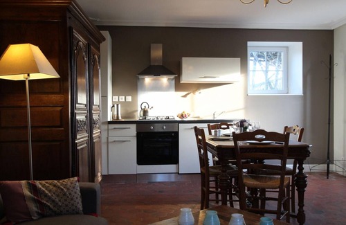Sainte-Marie-du-Mont Cottage | Charming Cottage with Garden near Utah Beach - Fireplace, Modern Amenities, and Pet Friendly