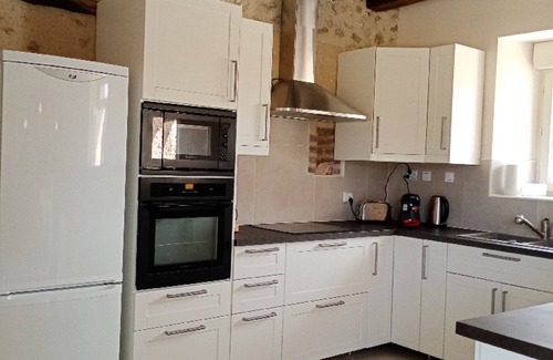 Villedieu-le-Chateau Cottage | Charming Countryside Home with Farm Animals, Large Garden, and Proximity to Local Attractions