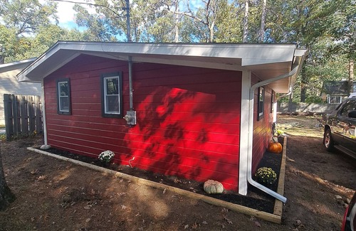 Prudenville Cabin | Charming cabin 1 mile from Houghton Lake