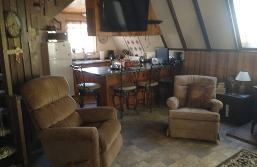 Pine Valley Cabin | Charming cabin in historical Pine Valley