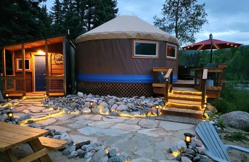 Bayfield Cabin | Charming cabin in lovely Vallecito with WiFi access