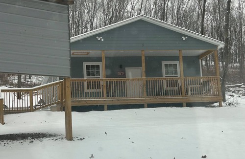 Scottsboro Cabin | Charming Cabin in Scottsboro AL
