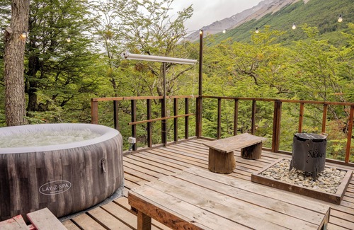 Province of Tierra del Fuego Cabin | Charming Cabin in the Woods with Jacuzzi and Movie Theater