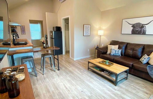 Llano Cabin | Charming Cabin in the Heart of the TX Hill Country
