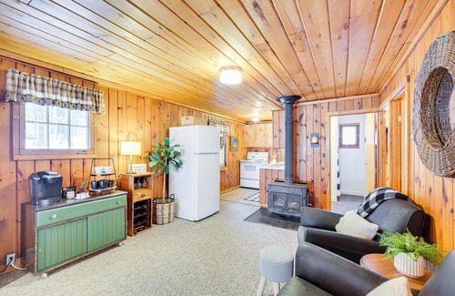 Hayward Cabin | Charming Cabin on Grindstone Lake