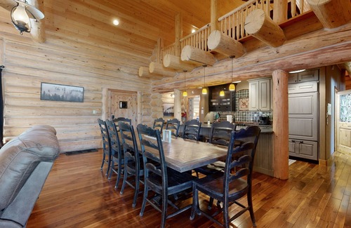 South Fork House | Charming cabin surrounded by trees with deck, grill, fireplace, games, & W/D