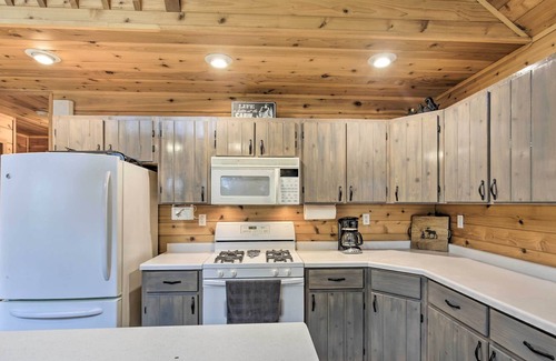Watersmeet Cabin | Charming Cabin w/ Lake Access & Private Dock!