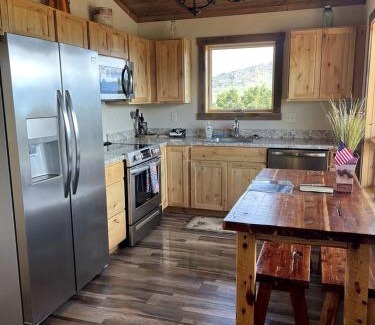 Virginia City Ranches House | Charming Cabin with Mountain Views Near Madison River in Ennis, Montana