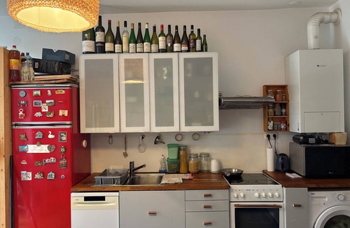 Neulerchenfeld Apartment | Charming & Calm 1-bedroom apartment in lovely Vienna with WiFi and schone garden