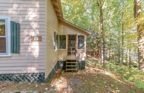 Norway Cabin | Charming Camp with an upstairs loft and wrap around deck. Near the Lake!