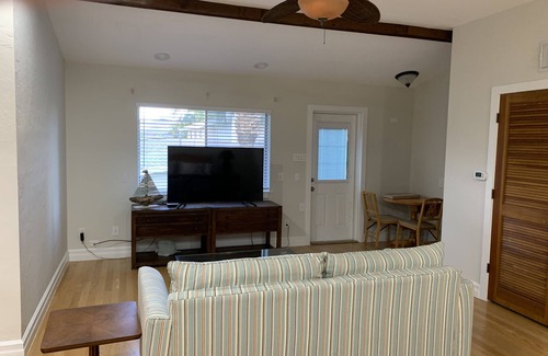 McGregor Apartment | Charming canal-front apartment with king bed, AC, WiFi, in phenomenal Fort Myers