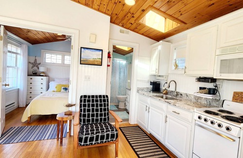 West Yarmouth Cottage | Charming Cape Cod Waterfront Cottage Perfect for 2! 1 minute walk to the beach!