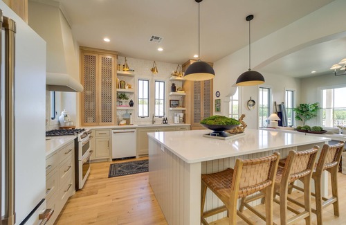 Eufaula House | Charming Carlton Landing Home: Walk to Lake!