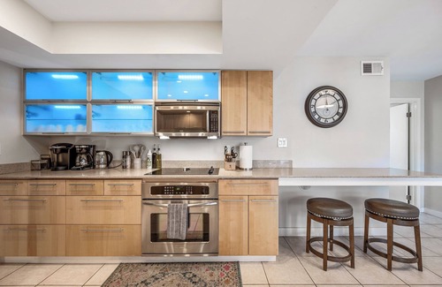 Entertainment District House | Charming Casa Camelback: 10-Min Walk to Old Town Scottsdale w/Pool & Patio!