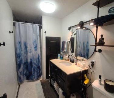 Barrett Villa | Charming Casita By The River
