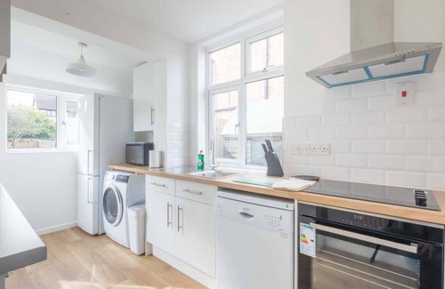 Cambridge House | Charming Central Family Home