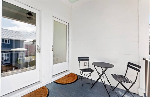 Westside Apartment | Charming & Central Apartment Downtown