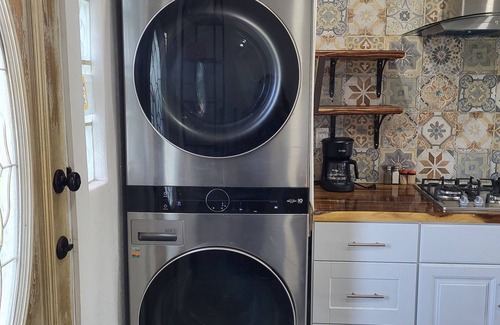 El Paso Apartment | Charming centric Casita close to Texas Tech University, UMC, Americas Bridge.