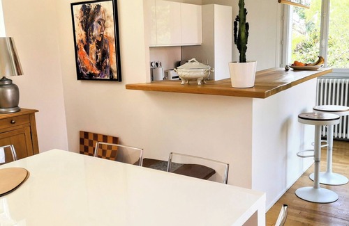 Velizy-Villacoublay House | Charming century-old millstone house. Versailles 15 minutes away, Paris 30 minutes.