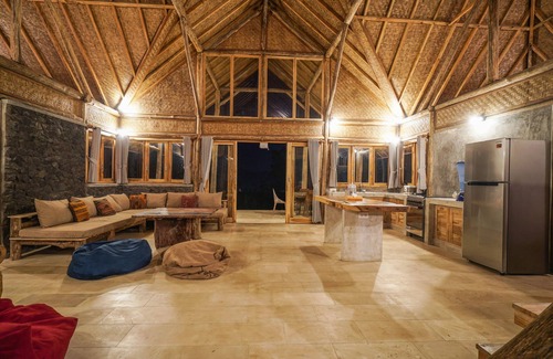 Kintamani House | Charming chalet by the lake in Kintamani