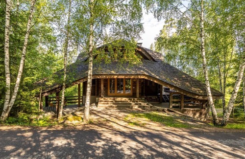 Amata Villa | Charming chalet with sauna and hottub in secluded eco-village