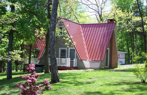 Lebanon Cabin | Charming Chalet! Slayden House on Old Hickory Lake, 25 Miles from Nashville