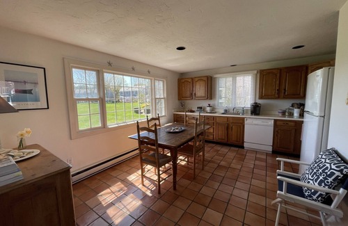 West Chatham Condo | Charming Chatham condo - Oyster Pond views, pool, tennis court and water access