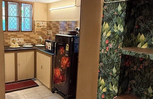 Ashok Nagar Villa | Charming Chennai Private Heritage One Bedroom Villa with Parking