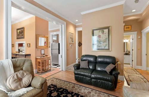 Old Louisville Condo | Charming Churchill Downs Cottage