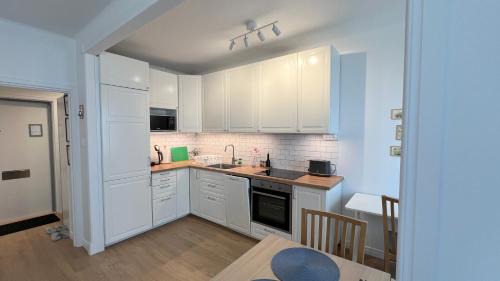 Kungsholmen Apartment | Charming City Studio, 10 Min Walk to Train Station