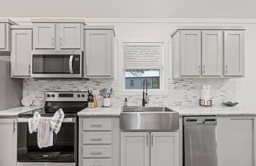 Fredericksburg Cabin | Charming Classic Cabin at the SKYE Texas Hill Country Resort!