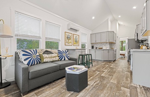 Fredericksburg Cabin | Charming Classic Cabin at the SKYE Texas Hill Country Resort!