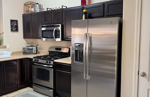 Westgate Heights House | Charming & clean 3-bedroom house with WiFi on the Southwest Mesa of Albuquerque
