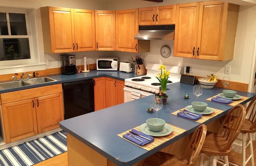 Vineyard Haven House | Charming, Clean And Well Maintained Home Walking Distance To Town And Beach