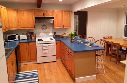 Vineyard Haven House | Charming, Clean And Well Maintained Home Walking Distance To Town And Beach