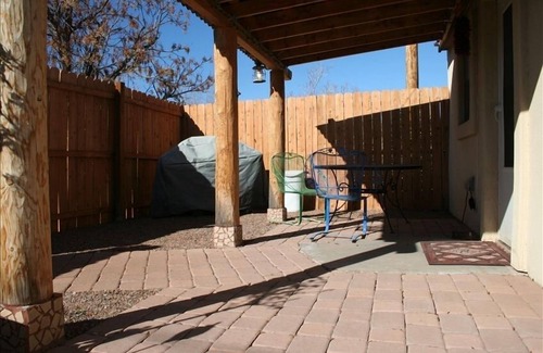 Las Cruces House | Charming, Clean and Cozy Casita