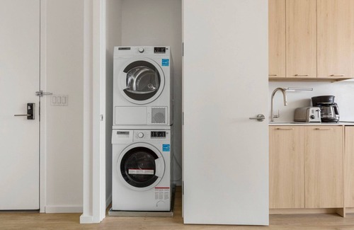 Clinton Hill Apartment | Charming Clinton Hill 2BR w/Roof Pool, Doorman, W/D, by Blueground