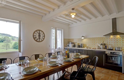 Belmont-de-la-Loire Cottage | Charming Cozy Cottage with Terrace and Pets Allowed