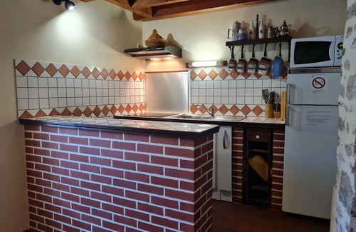 Pithiviers-le-Vieil Cottage | Charming Cottage in Peaceful Hamlet, Near Orléans Forest, Garden & Parking
