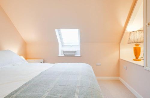 Pointington House | Charming Coach House Retreat Near Sherborne Abbey