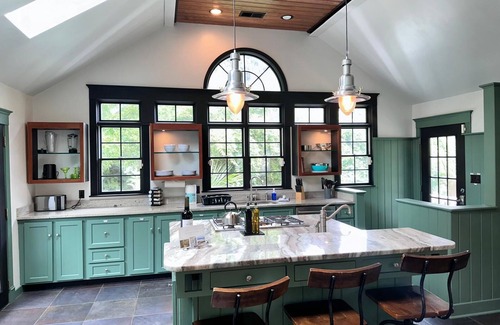 Whitemarsh Island House | Charming Coastal Cottage