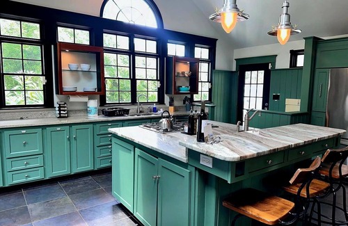 Whitemarsh Island House | Charming Coastal Cottage