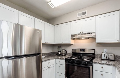 Cottage Line Condo | ☀ Charming Coast Waterfront Private Beach Access ☀ | 2 Queen Beds ☀